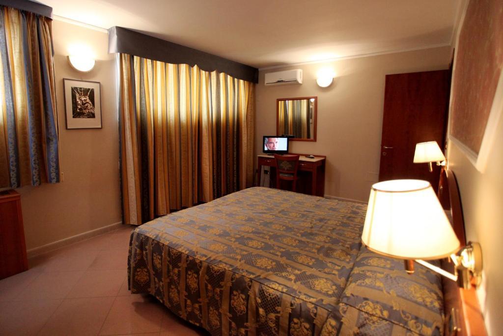 Belsito Hotel 4*